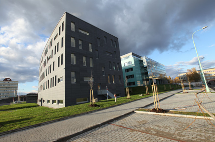 Picture: AULA a budova FEI - Vysoká škola báňská Ostrava